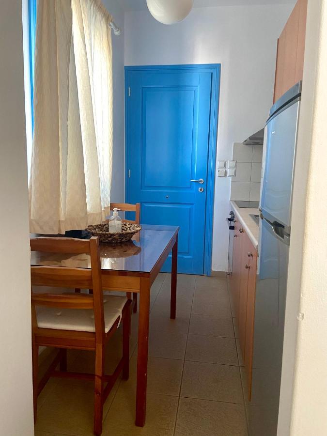 Mer Bleu Apartments 암벨라스 외부 사진