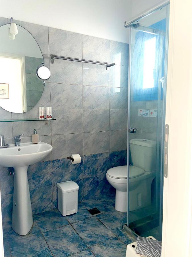 Mer Bleu Apartments 암벨라스 외부 사진
