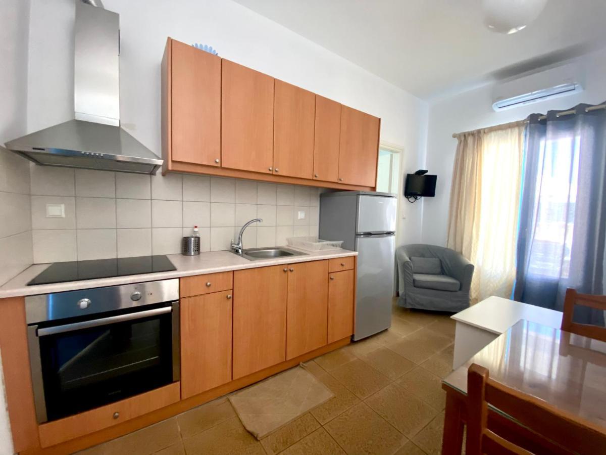 Mer Bleu Apartments 암벨라스 외부 사진